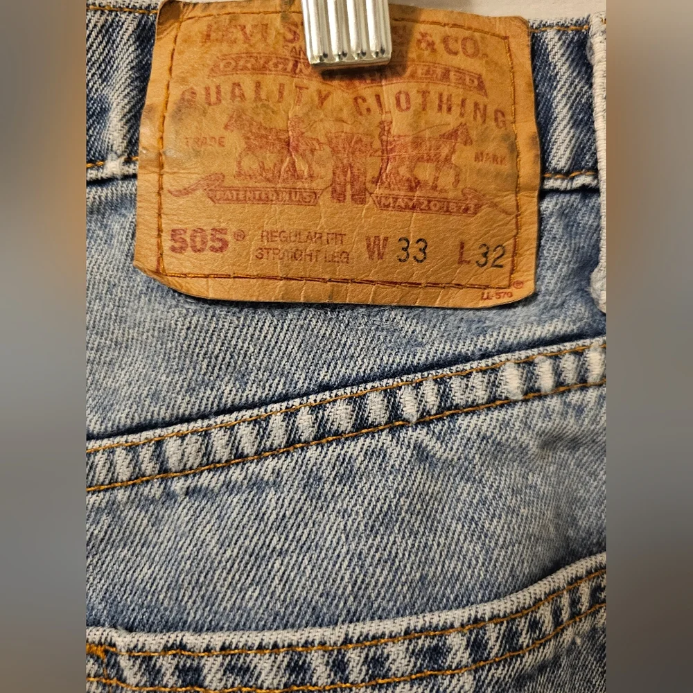 Vintage Levi’s 505 Regular Fit Straight Denim Blue Jeans Men's 33X32